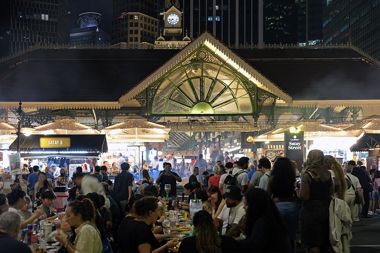 Lau Pa Sat Satay Street: Singapore's Open-Air Grilling Ritual Near Bugis