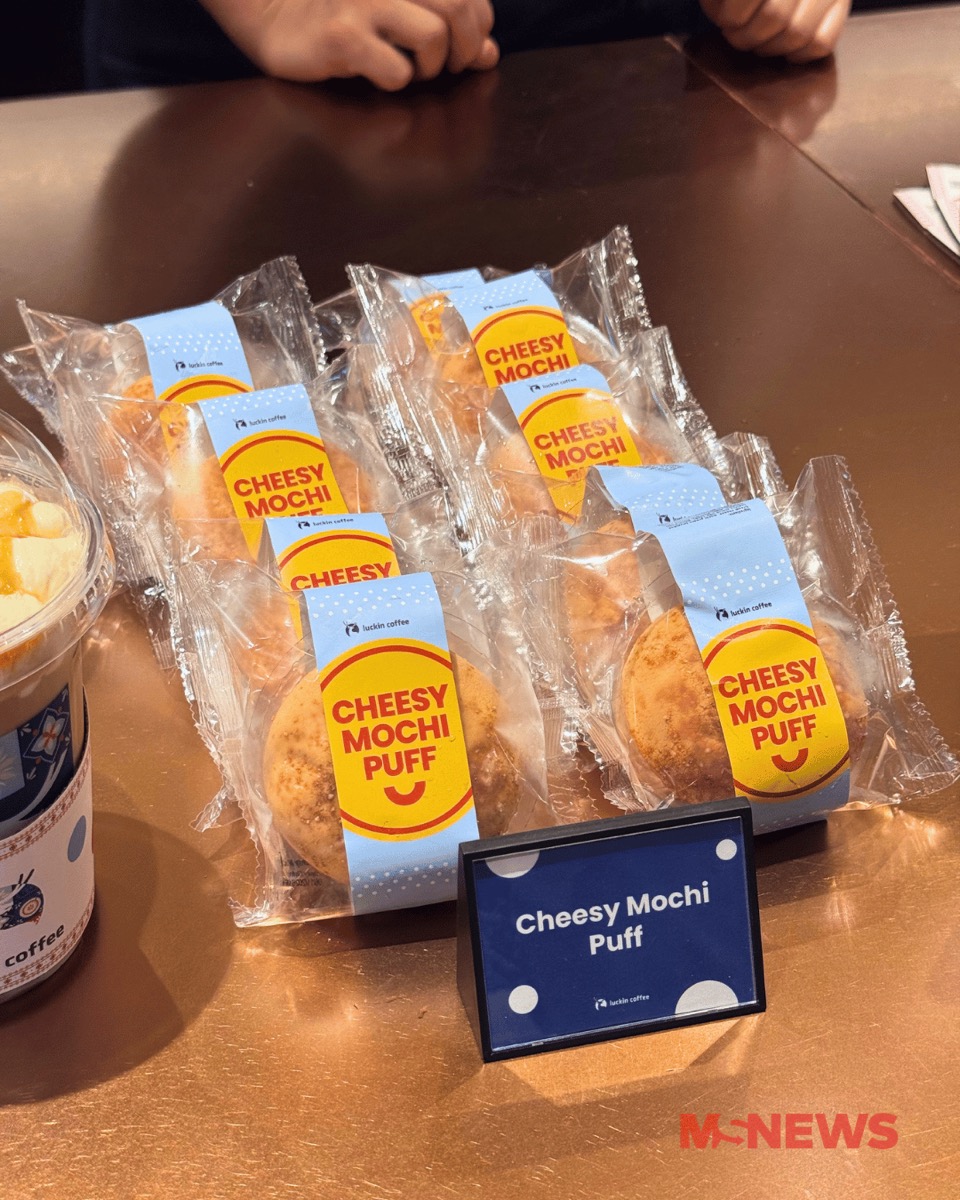 Luckin Coffee Cheesy Mochi Puff at the Bugis Junction opening